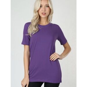 Zenana Outfitters Purple T-Shirt Size Small NWOT